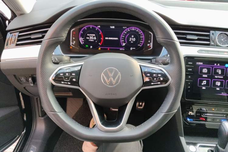 Used Volkswagen Magotan 2023 2 Million Units Commemorative Edition 330TSI DSG Luxury Version
