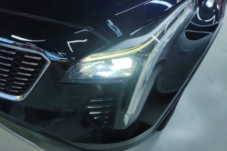 Used Cadillac XT4 2021 28T Two-Wheel Drive Leading Version