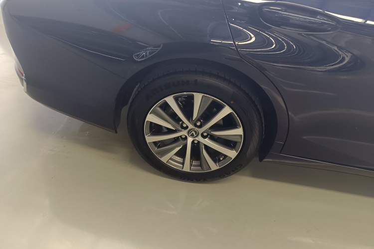 Used Lexus ES 2020 200 Excellence Edition
