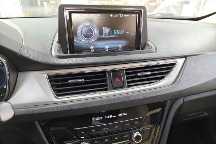 Used Changan Alsvin V7 2015 1.6L Manual Enjoyment Model China V Standard
