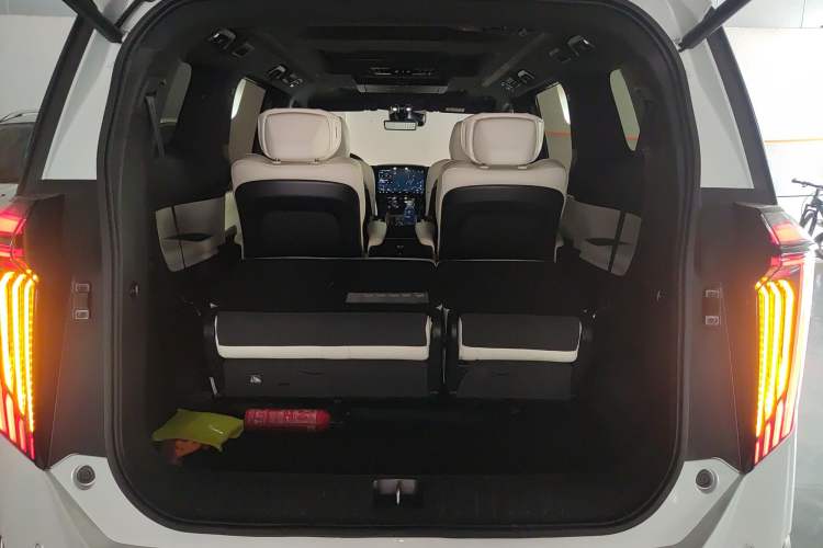 Used GAC Trumpchi M8 2023 Zongshi Series Dual-Motor YuZun Edition
