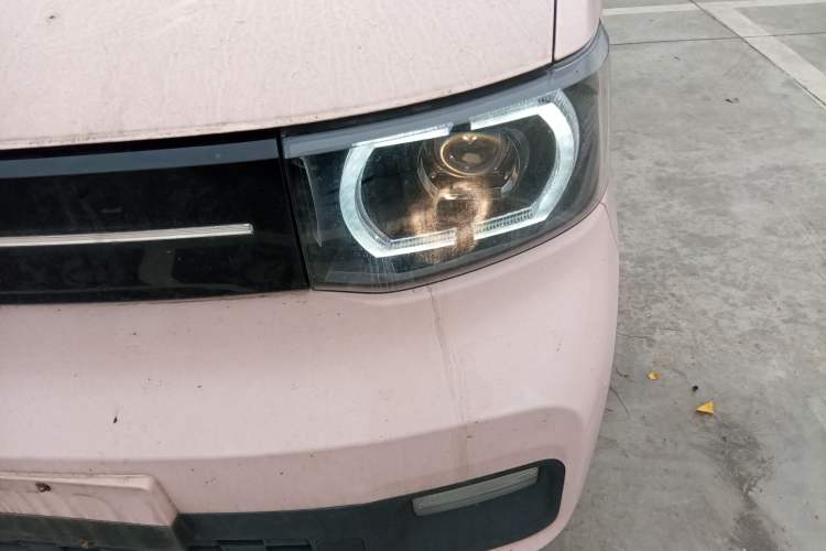 Used Wuling Hongguang MINIEV 2022 Macaron Premium Model – Lithium Ternary Battery