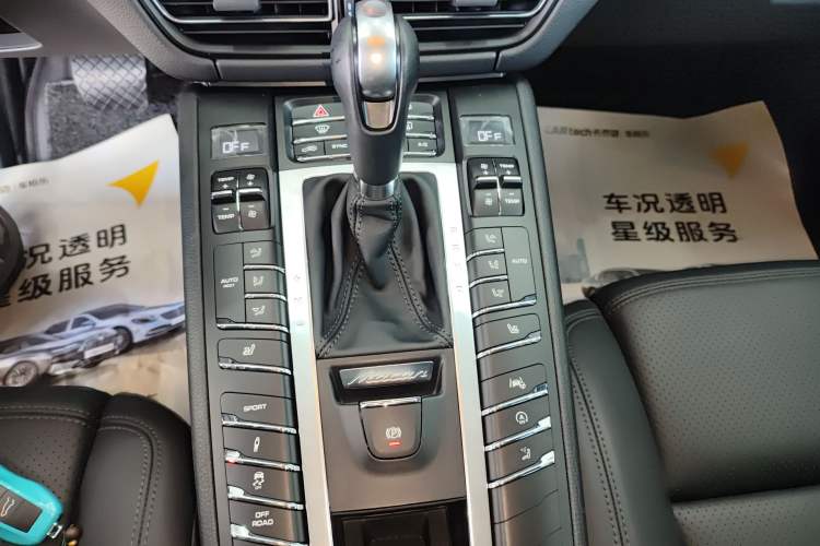 Used Porsche Macan 2018 Macan 2.0T