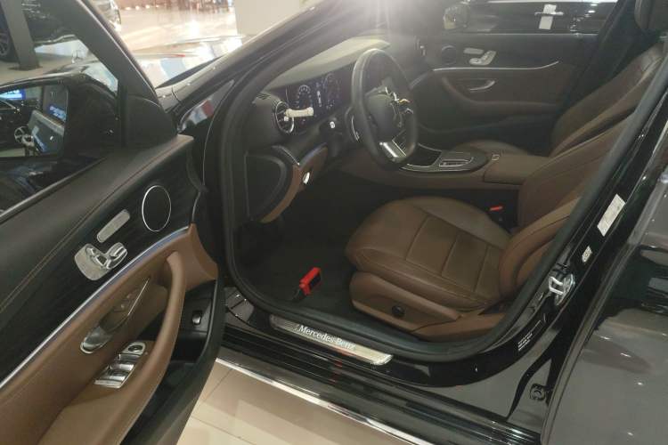 Used Mercedes-Benz E-Class 2023 Restyled E 300 L Sporty and Stylish Edition
