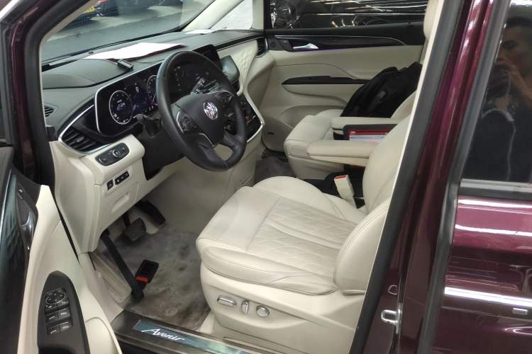 Used Buick GL8 2023 Avenir Avia 7-Seater Deluxe Edition
