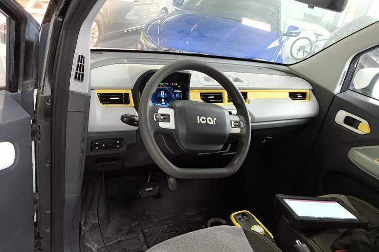 Used Chery QQ Ice Cream 2022 170km Sundae Phosphate Lithium-Ion
