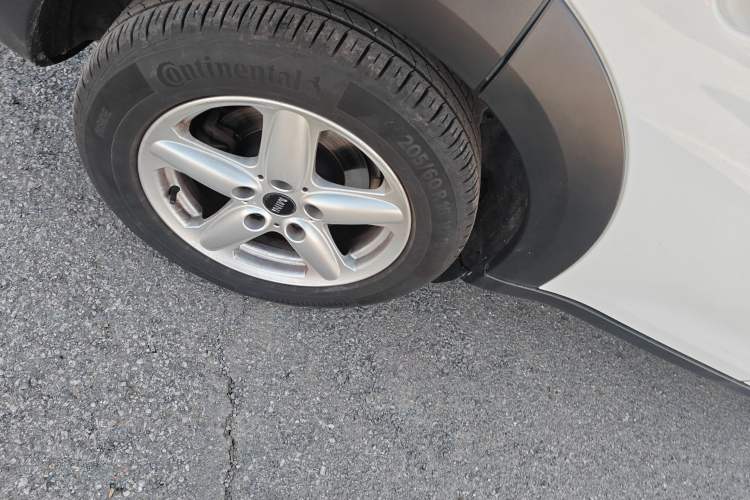 Used  Countryman 2011 1.6L ONE