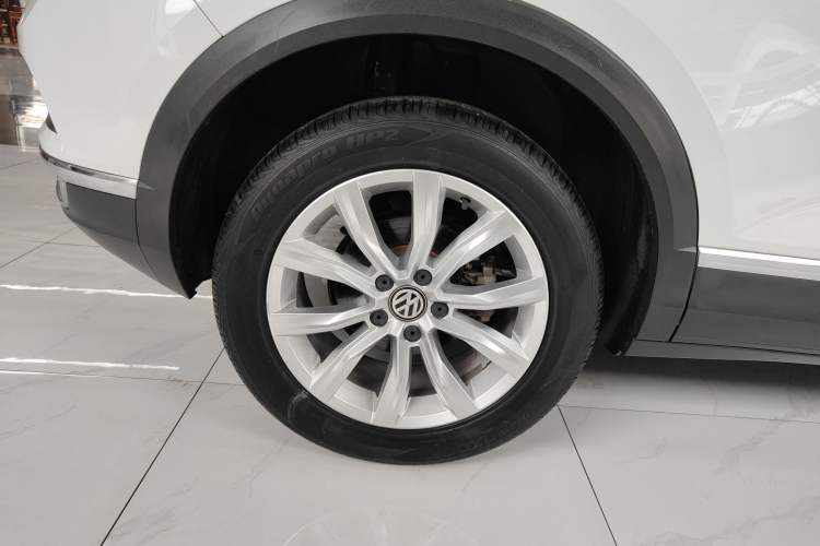 Used Volkswagen T-ROC 2020 280TSI DSG Two-Wheel-Drive Elite Version
