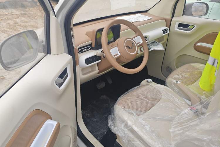 Used Wuling Hongguang MINIEV 2024 3rd Generation 215km Youth Edition
