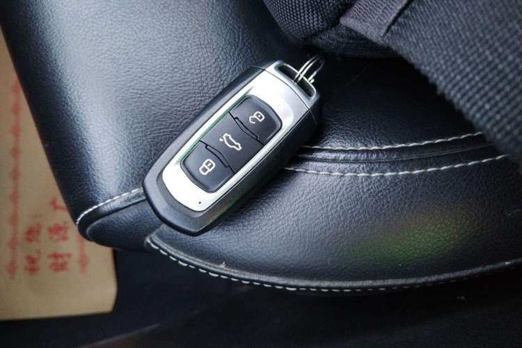 Used Geely Auto Emgrand 2017 Sedan Million Edition 1.5L CVT Upward Version