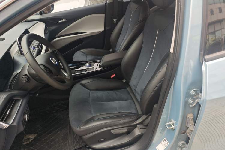 Used Buick Velite 6 2019 Connected Fashion Model
