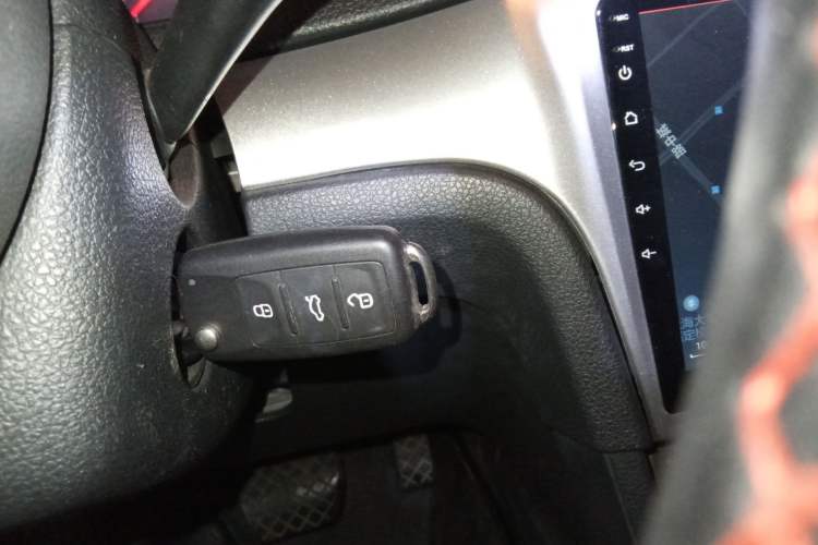 Used Volkswagen Lavida 2013 Restyled Classic 1.6L Automatic Comfort Edition
