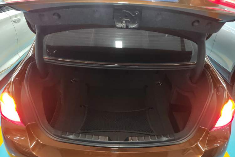 Used BMW 3 Series 2016 320Li Fashion Model
