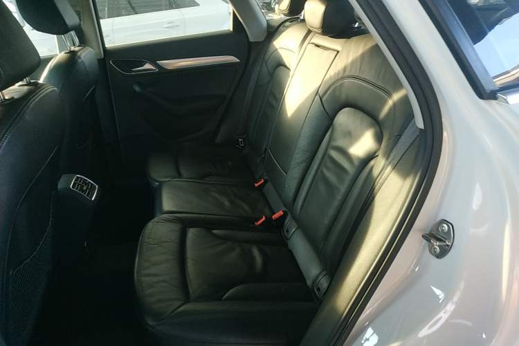 Used Audi Q3 2016 30 TFSI Collector's Edition Comfort Model
