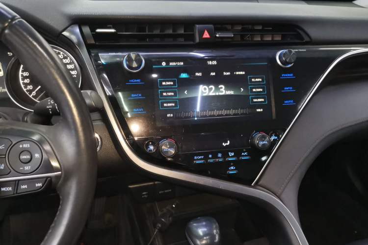 Used Toyota Camry 2019 Revised Version 2.0G Luxury Edition