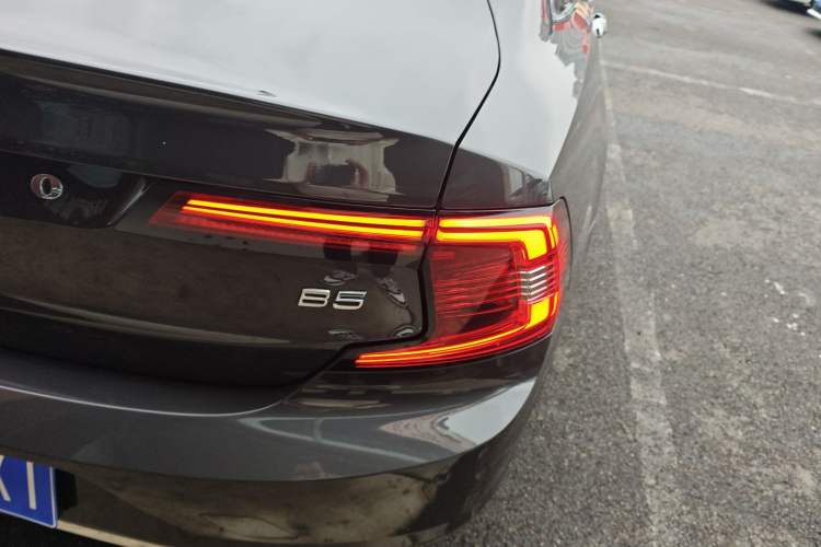 Used Volvo S90 2023 B5 Zhiyuan Luxury Edition