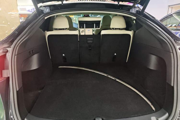 Used Tesla Model Y 2024 Rear-Wheel-Drive Version
