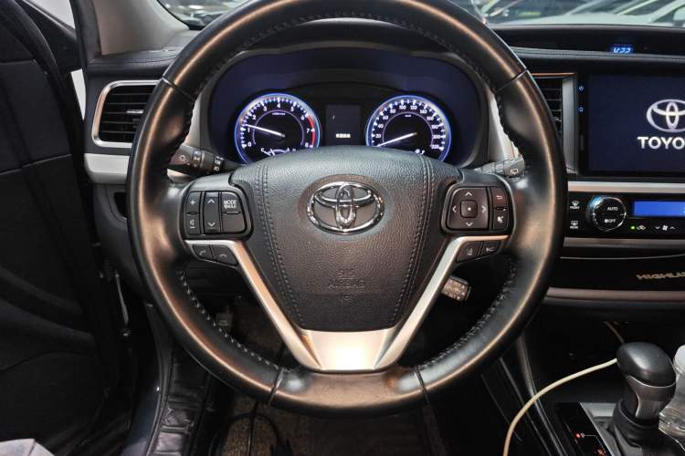 Used Toyota Highlander 2021 2.0T Four-Wheel Drive Prestige Version 7 Seats