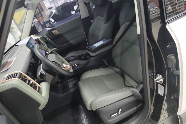 Used  03 2024 472km Four-Wheel Drive Long-Range Version
