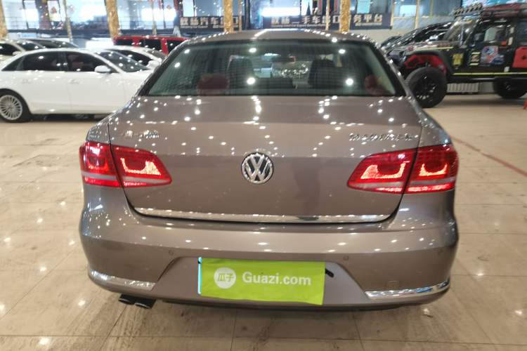 Used Volkswagen Magotan 2015 Revised 1.8TSI Prestige Version
