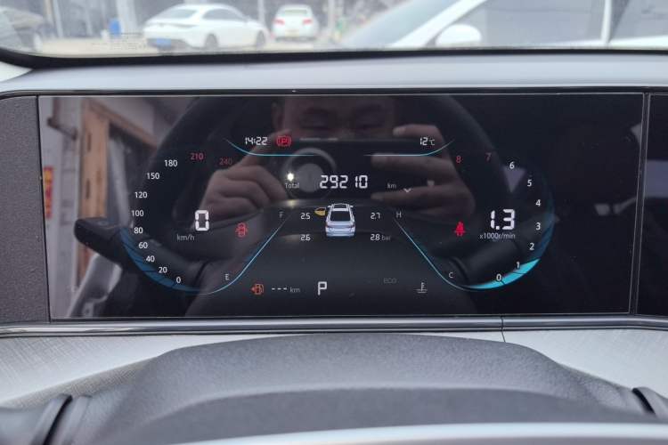 Used Changan Eado 2022 PLUS Blue Whale NE 1.4T GDI DCT Prestige Edition
