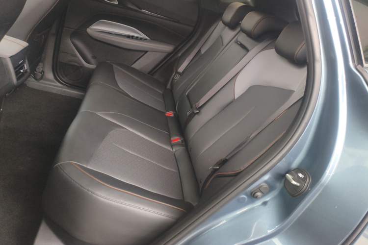 Used Oshan Z6 2022 Blue Whale 1.5T DCT Smart Edition Urban Version