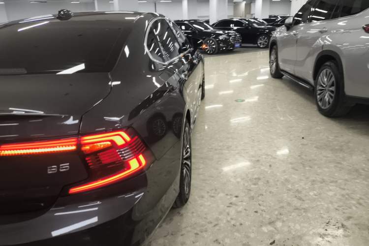 Used Volvo S90 2023 B5 Zhiyi Luxury Edition