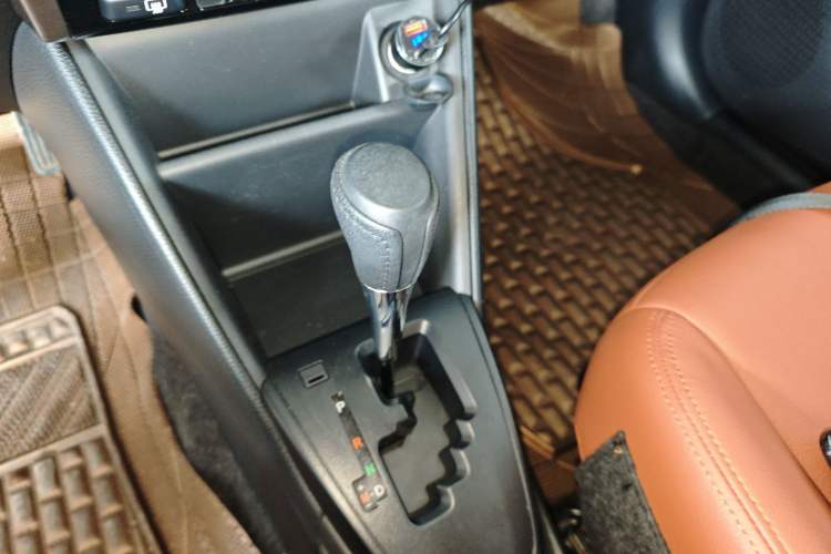 Used Toyota YARiS L 2019 1.5E CVT Dynamic Edition China VI compliant
