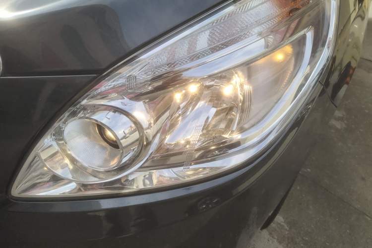 Used Buick GL8 2018 28T Comfort Model China VI Standard
