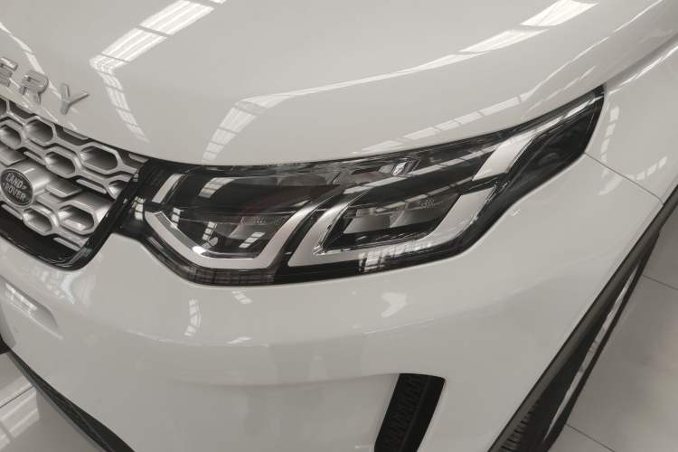 Used Land Rover Discovery Sport 2020 200 PS Family Edition
