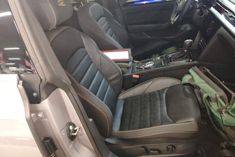 Used Volkswagen FAW-Volkswagen CC 2024 380TSI Striking Edition
