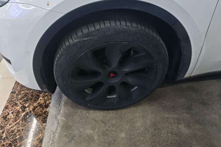 Used Tesla Model Y 2022 Rear-Wheel-Drive Version
