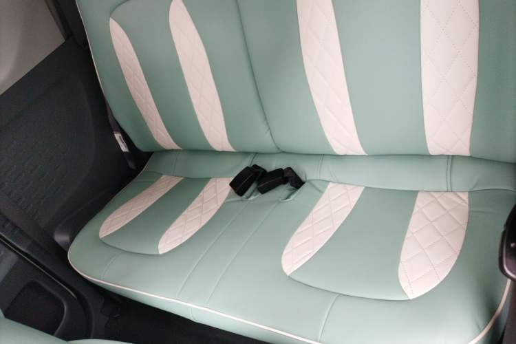 Used Wuling Hongguang MINIEV 2022 Macaron Fashion Model Lithium Iron Phosphate
