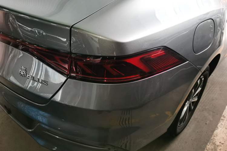 Used BYD Qin PLUS 2024 HONOR Edition DM-i 55KM Leading Model
