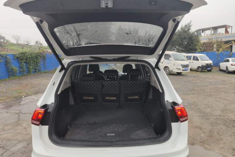 Used Volkswagen Tiguan L 2023 300TSI Automatic Two-Wheel Drive Smart Edition