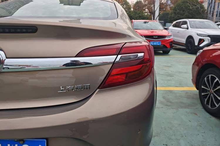 Used Buick Regal 2015 2.0L Elite Fashion Edition
