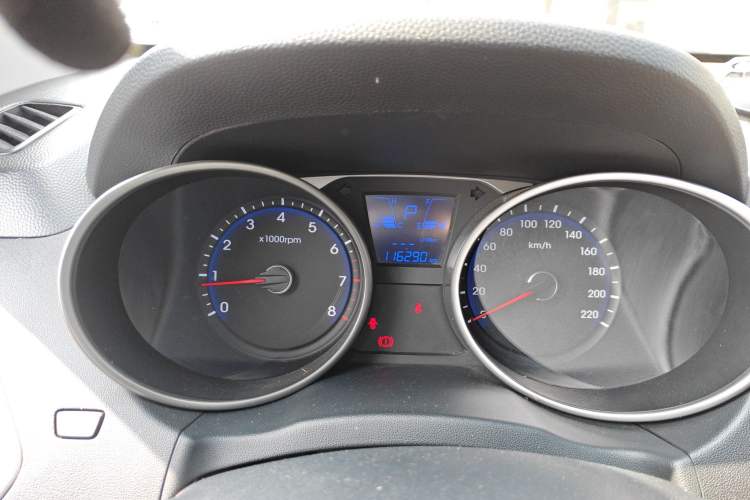 Used Hyundai ix35 2015 2.0L Automatic 2WD Smart Version China V Standard
