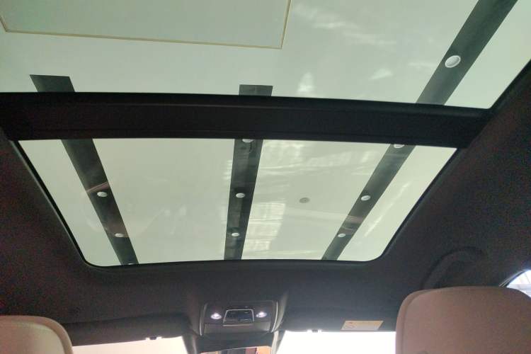 Used BYD Han 2024 EV Glory Edition 605KM Front-Wheel-Drive Premium Model
