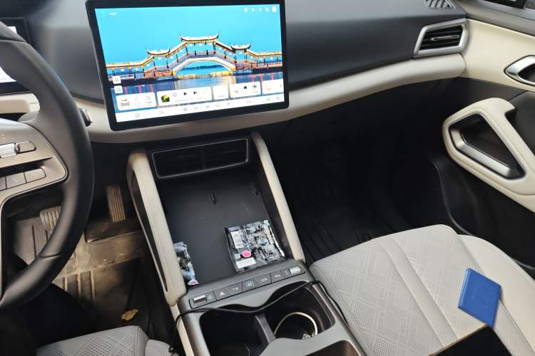 Used BYD Yuan UP 2025 Intelligent Driving Version 401 KM Dynamic Edition