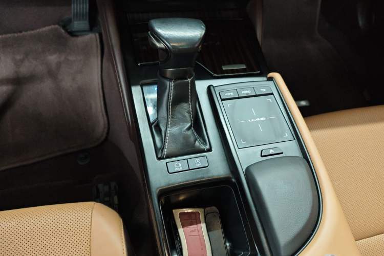 Used Lexus ES 2018 200 Luxury Edition China V Standard
