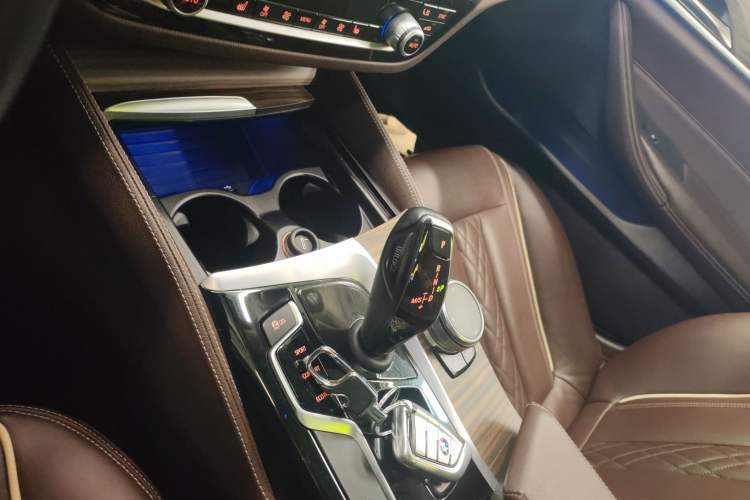 Used BMW 5 Series 2018 530Li Leading Edition Luxury Package