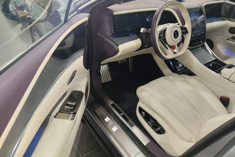 Used  U7 2025 EV Four-Seat Flagship Edition
