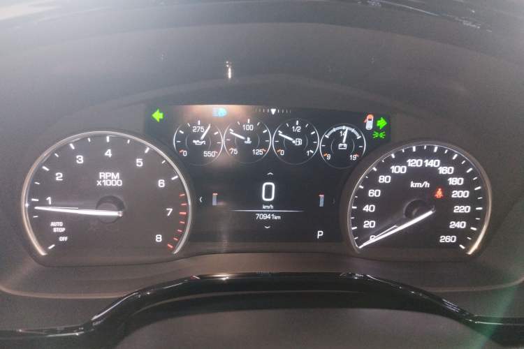 Used Cadillac XT5 2018 25T Luxury Model