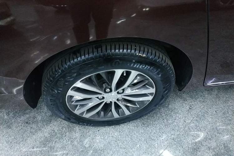 Used Buick GL8 2023 ES Lu Zun Deluxe Model
