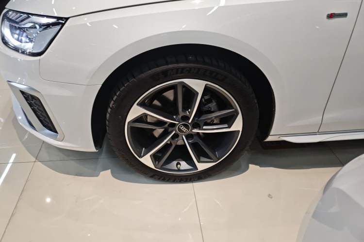 Used Audi A4L 2022 40 TFSI Fashion Dynamic Model