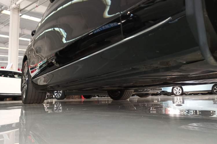 Used Mercedes-Benz E-Class 2016 E 300 L Stylish Model
