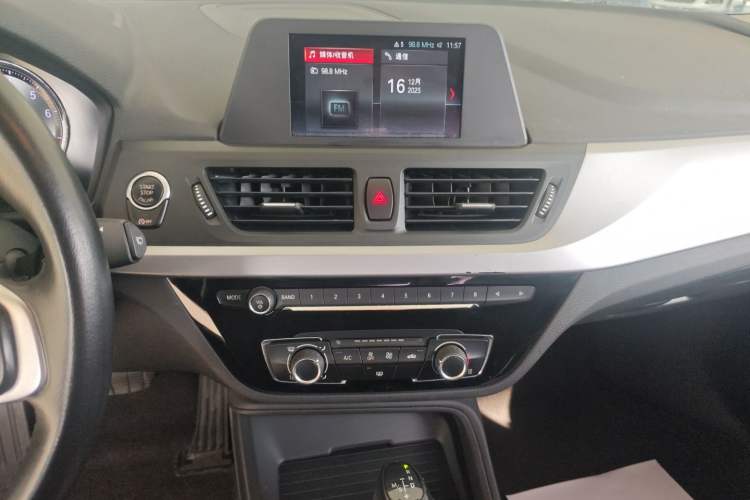 Used BMW 1 Series 2018 118i Fashion Model
