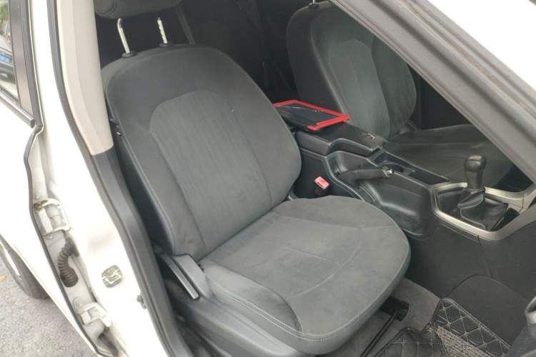 Used Venucia T70 2016 1.6L Manual Ruixing Edition
