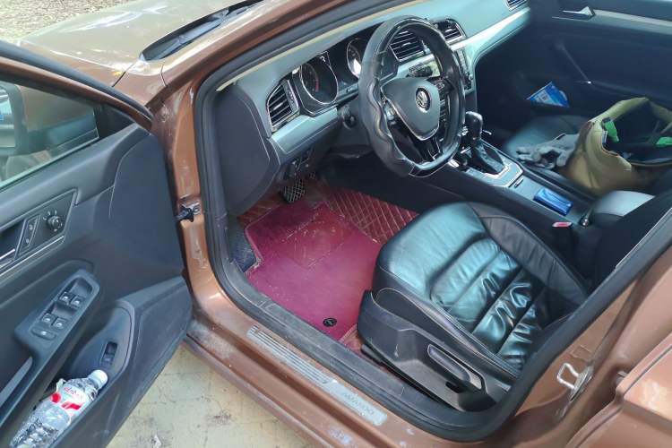 Used Volkswagen Lamando 2015 280TSI DSG Comfort Edition
