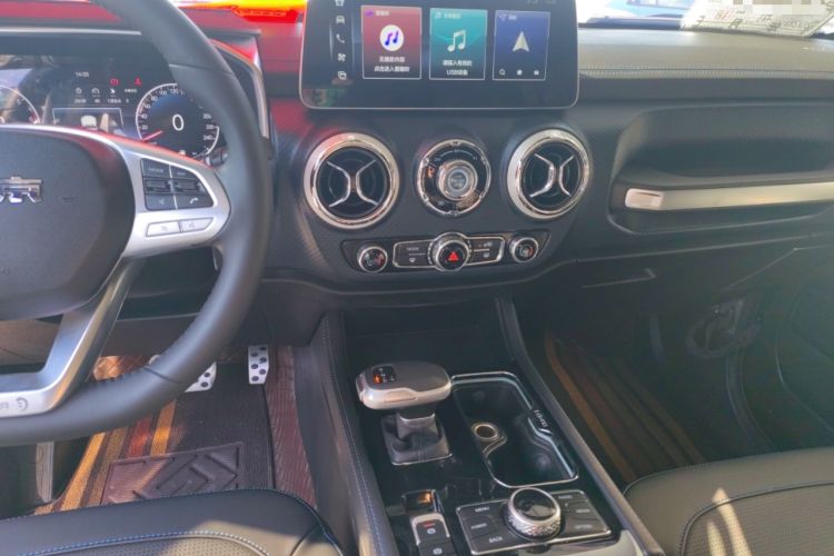 Used  BJ40 2023 2.0T Automatic Four-Wheel Drive Urban Hunter Edition Chivalrous Type
